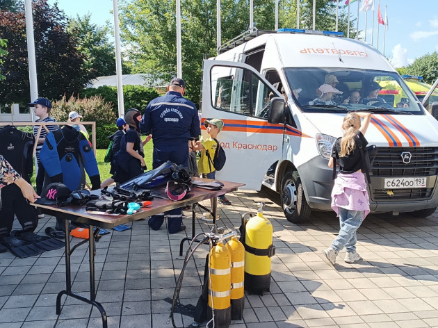 24.06.2025 спасатели Службы спасения  г. Краснодара приняли участие в тактико-специальных учениях «Нептун за безопасность».